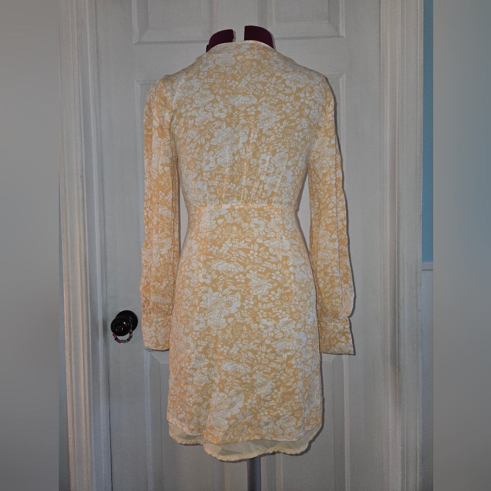 Skylar + Madison V neck Long Sleeve Orange Floral Dress - Picture 4 of 9